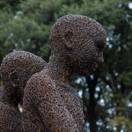 35-mattia-trotta-artista-sculture-filo-metallico-ferro-bronzo-alluminio-rame-fratelli-brothers-villa-fabbricotti-firenze
