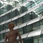 61-mattia-trotta-artista-sculture-filo-metallico-ferro-bronzo-alluminio-rame-esco-dal-mondo-out-of-the-world