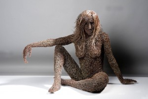 63-mattia-trotta-artista-sculture-filo-metallico-ferro-bronzo-alluminio-rame-serena