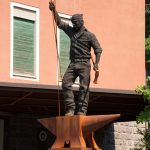 mattia-trotta-artista-scultore-arte-sacra-sculture-su-commissione-in-filo-metallico-ferro-bronzo-acciaio-alluminio-2017 (11)